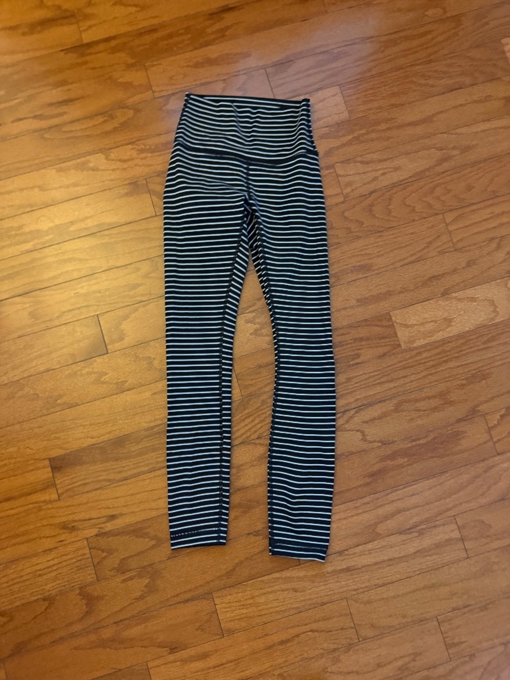Black & White Striped 25" Lululemon Leggings